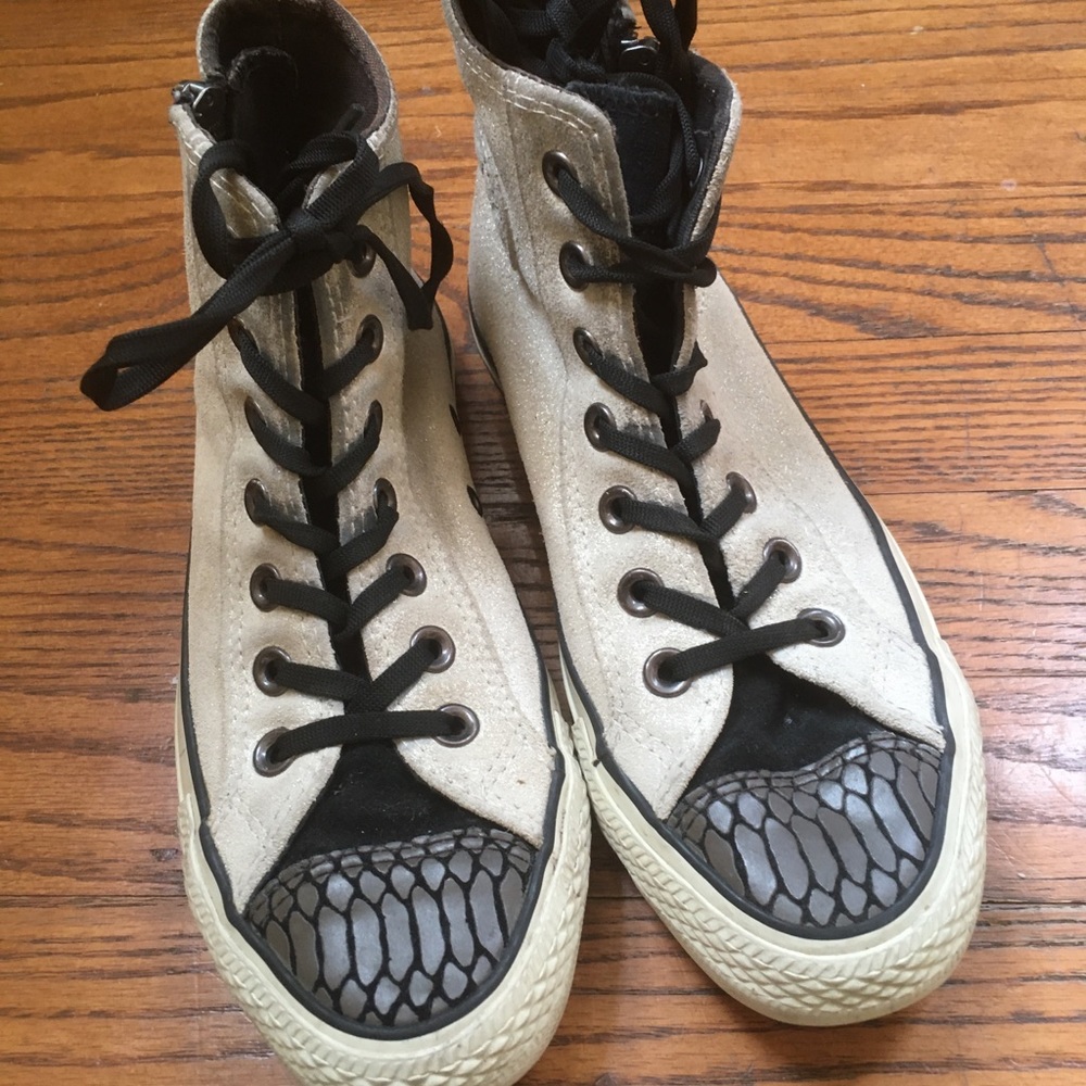 Converse hightop All Star sneakers, size 4